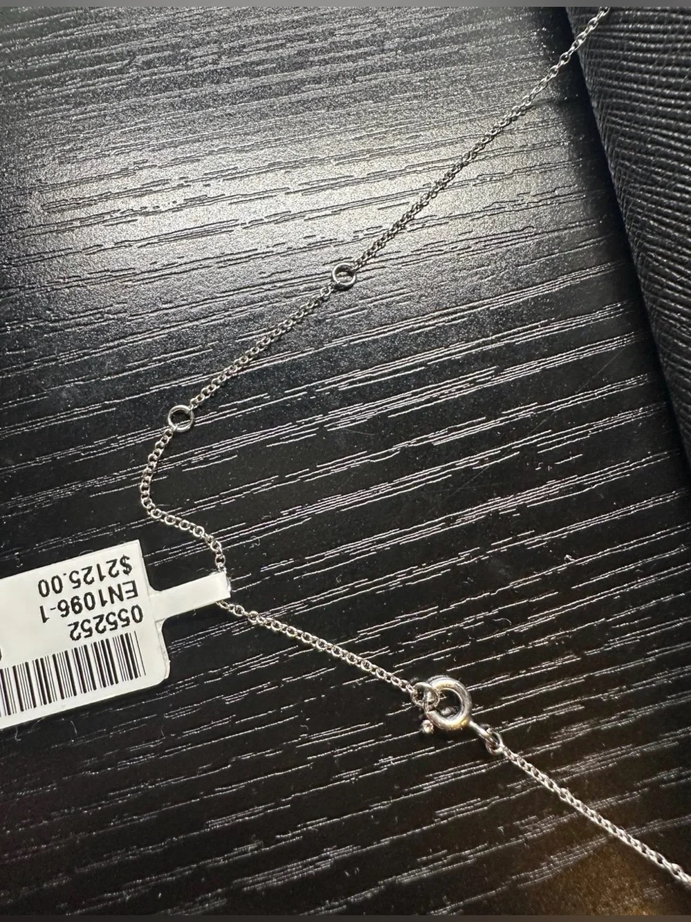 14 karat white gold natural diamond necklace
